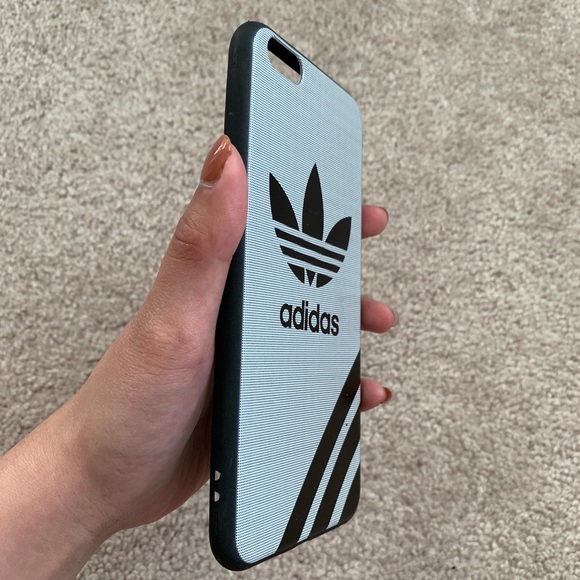 [NEW] iPhone Adidas Soft Silicone Phone Case - Picture 4 of 5